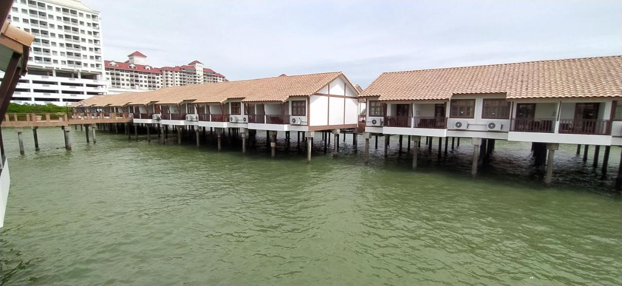 Port Dickson Private Unit Chalet Exteriör bild